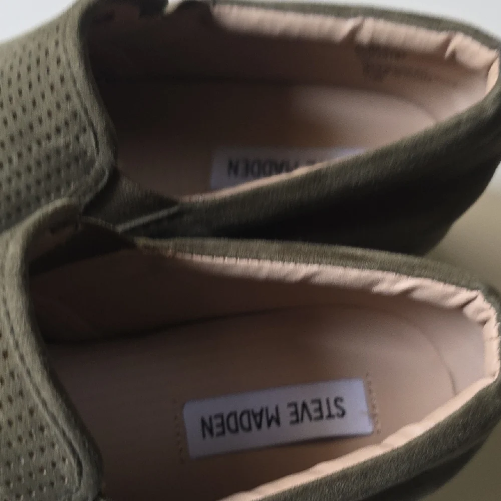 Steve Madden stylish olive